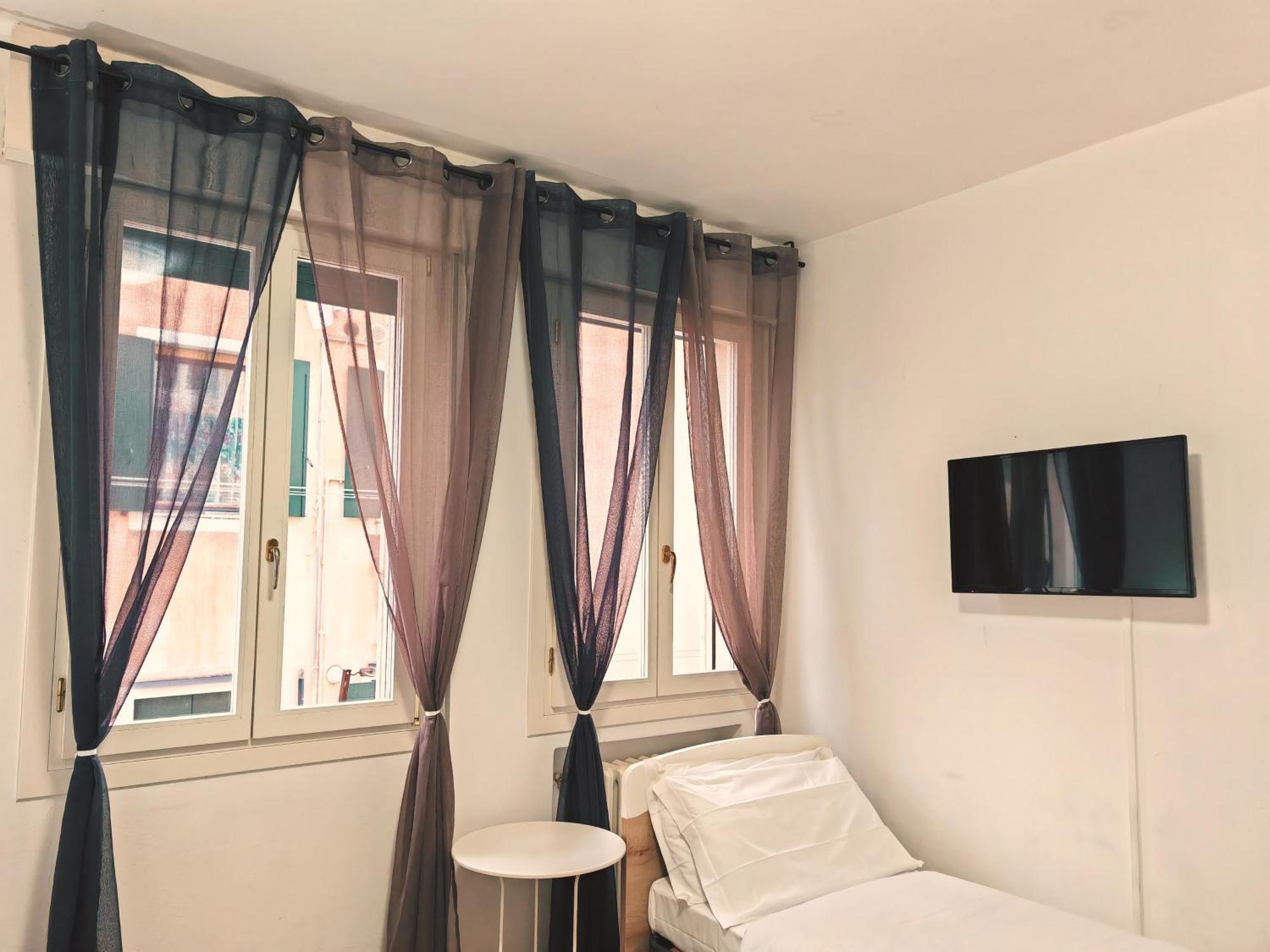 Goldmine Guest House 1 البندقية الغرفة الصورة